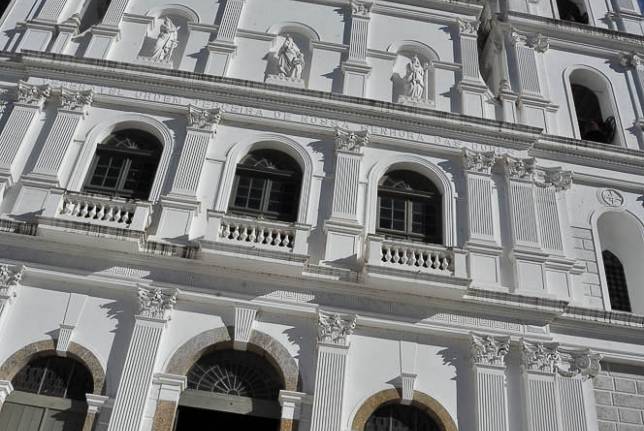 Com o Gabriel Britto, entrando na igreja Nossa Senhora das Dores, em Porto Alegre, no Rio Grande do Sul